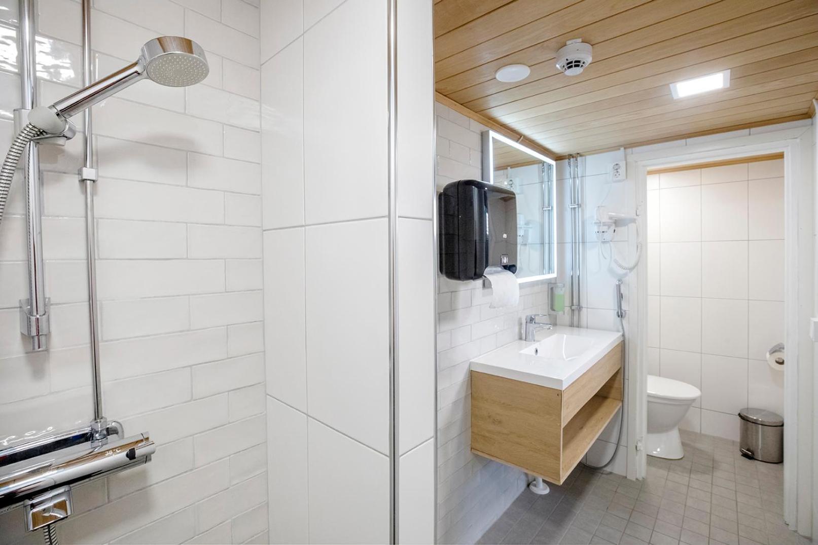 Hostel Toivola Кеми Экстерьер фото